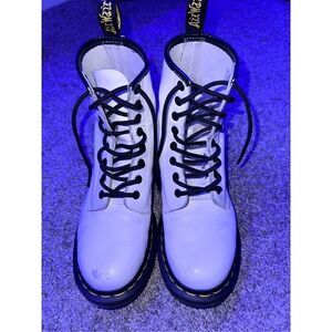 White Dr Martens 1460